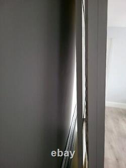 Sliding doors wardrobe with mirror